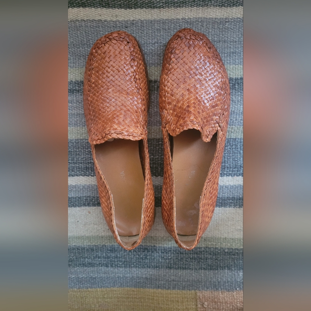 Pons Quintana Spanish-made tan mocassin women's size  9.5 US/40 EU narrow